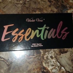 Violet voss essentials